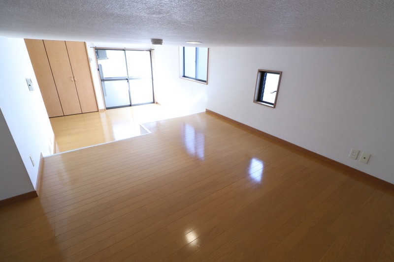 こちらは寝室にいかがでしょうか