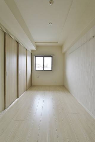 寝室にぴったりの洋室です