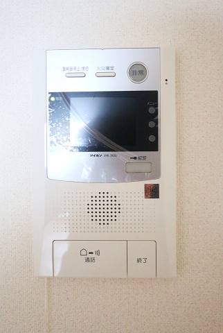 モニターで来客が確認できるので安心です