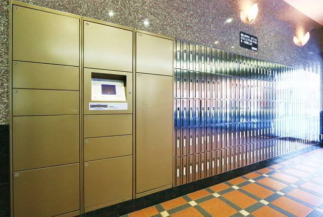 不在時に便利な宅配ボックスです