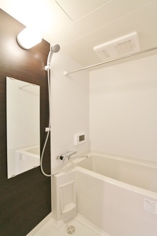 日々の疲れを癒せる浴室です