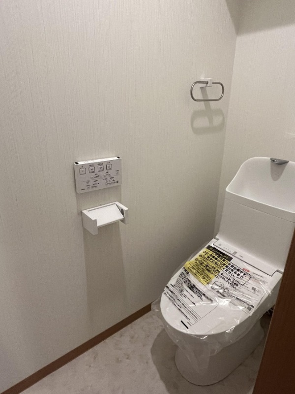 清潔感のあるトイレですね。