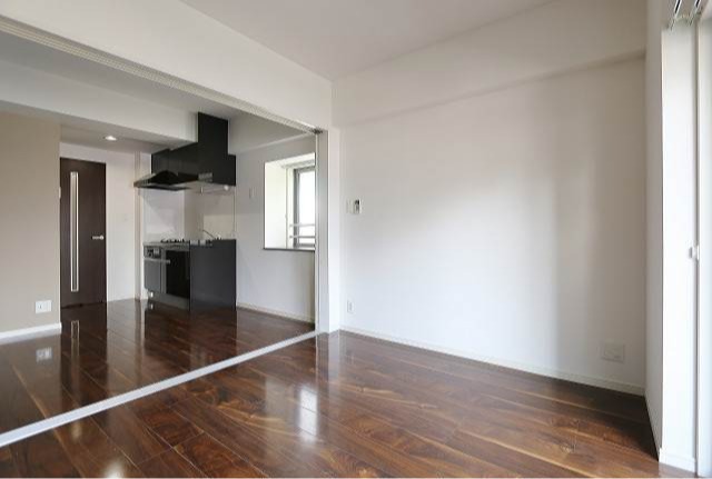 家具の配置に困らない間取りですね