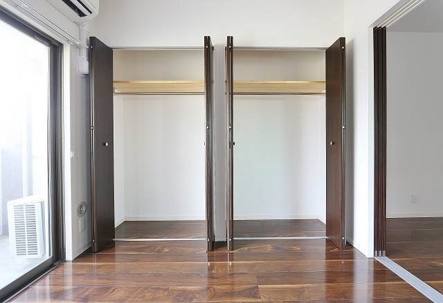 お洋服が多い方でも楽々収納できます