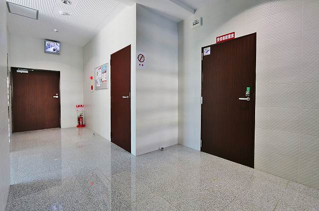 清潔感のあるエントランスですね