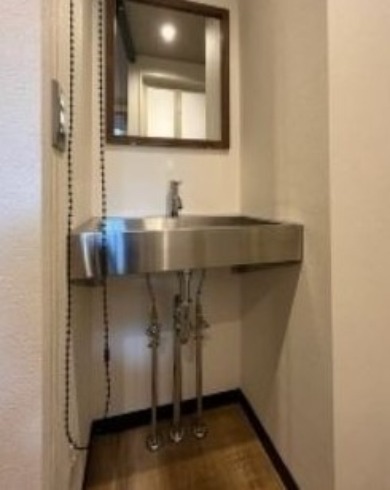 身だしなみチェックはここで