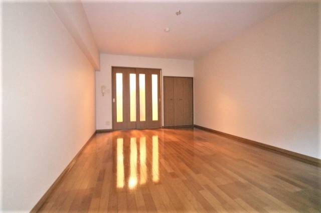 家具も沢山置けるリビングです