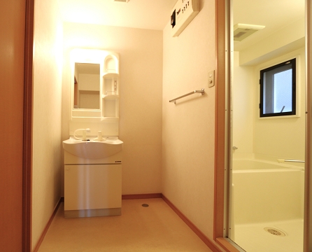 お出かけ前の身支度はこちらでバッチリ