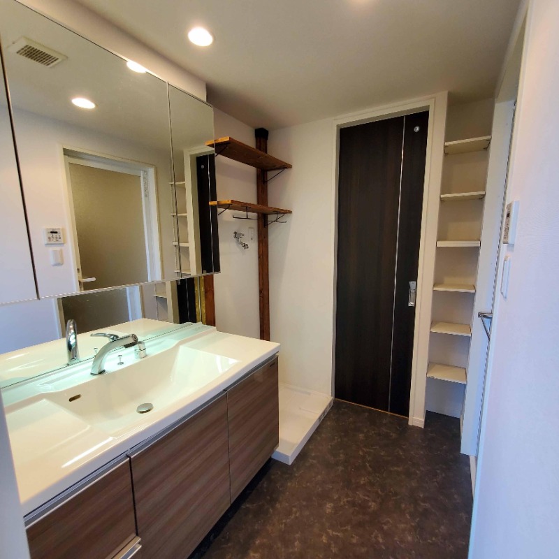 お出かけ前の支度はこちらでされてください