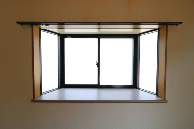 出窓もございます
