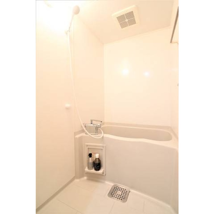 湯船に浸かって休みましょう。