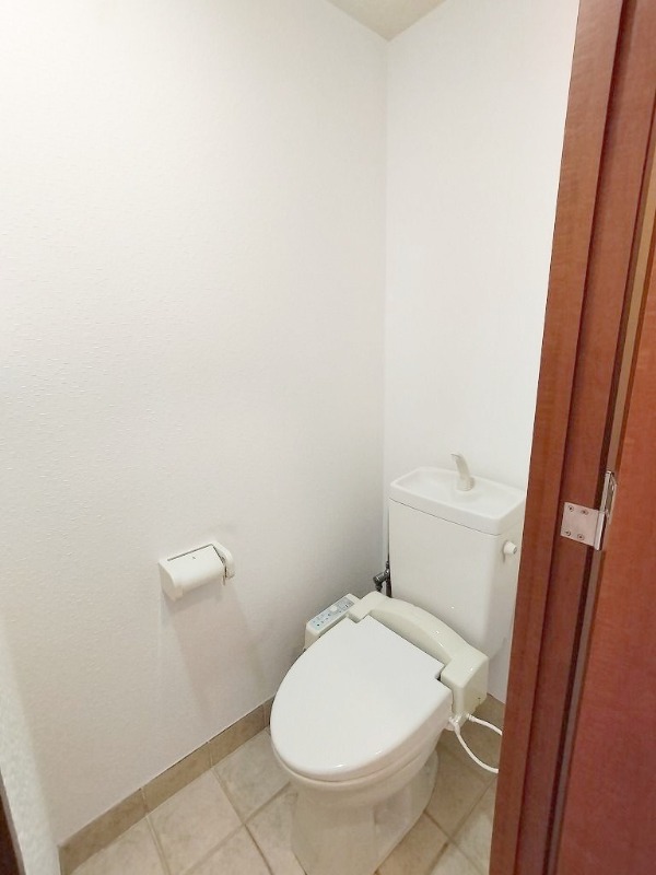 もちろんウォシュレット完備です