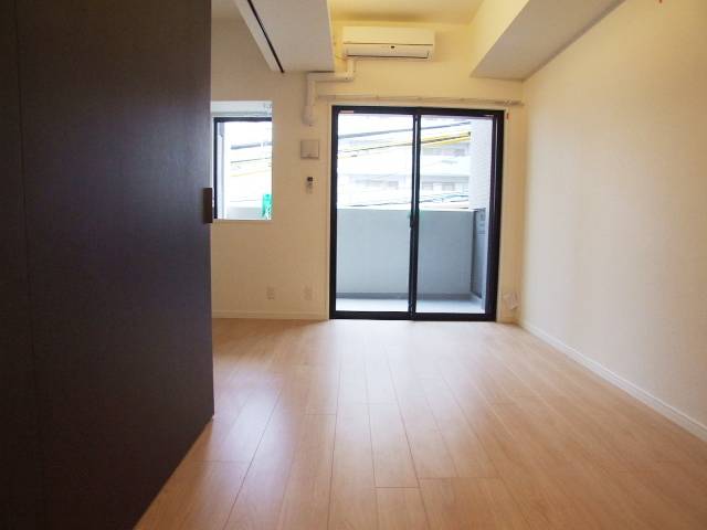 明るいお部屋ですね