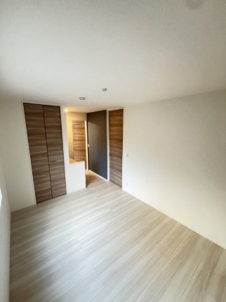 家具の配置がしやすいお部屋です