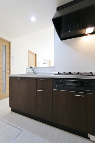 人気のカウンターキッチンです