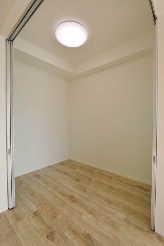 寝室にぴったりの洋室です