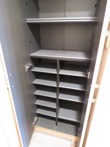 大容量のシューズボックスです