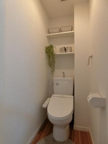 嬉しい温水洗浄機能付き