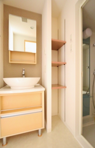 オシャレな洗面化粧台です