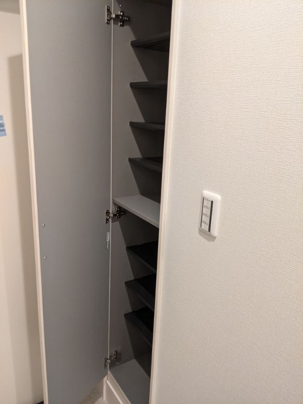 シューズボックスで玄関スッキリ