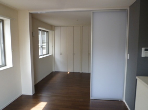 寝室としても収納スペースとしても活用できます