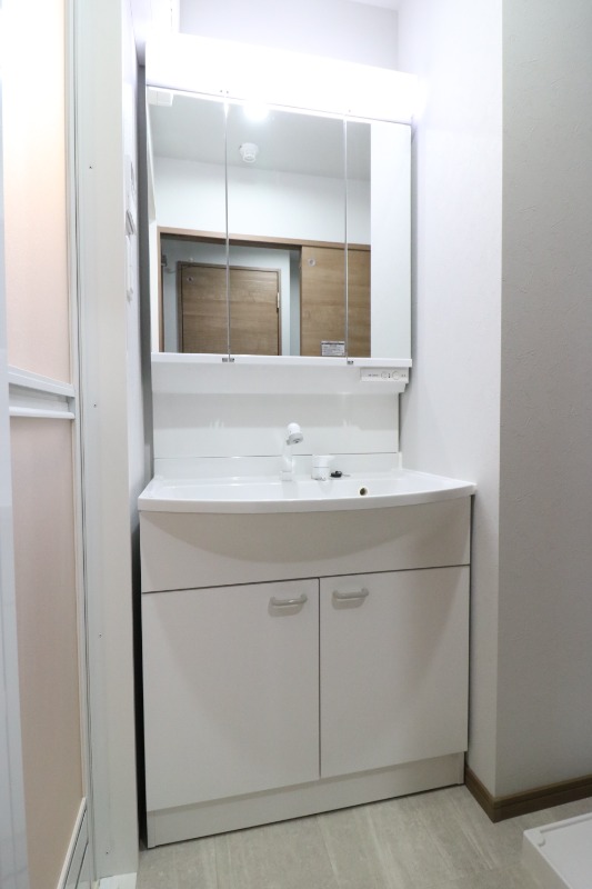使い勝手の良さそうな洗面台です
