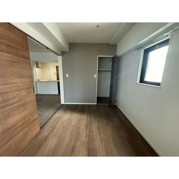 こちら寝室にいかがでしょうか