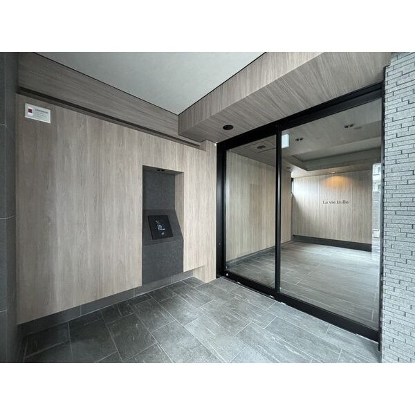 急な来客でも安心のモニターホン