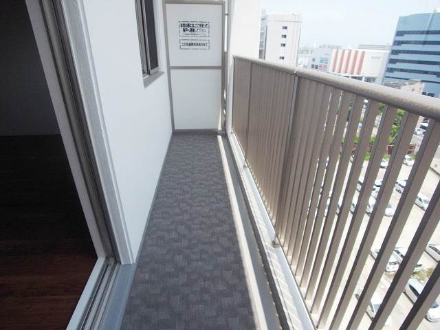 バルコニーは南向きです