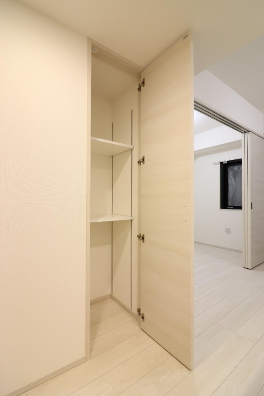 収納スペース付き