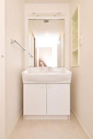 大きな洗面ボールの洗面台です