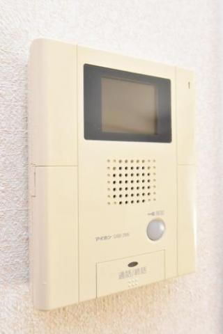 モニター付きインターホンで安心です