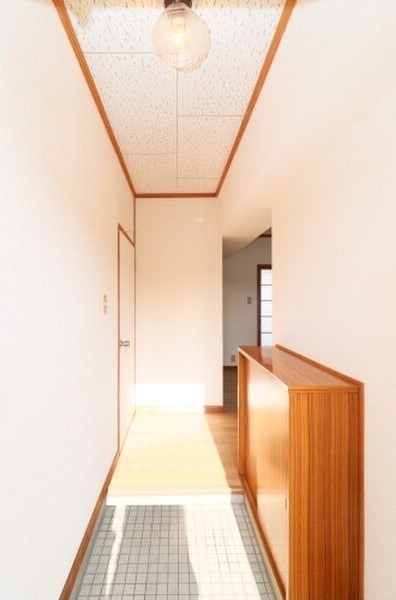 玄関収納完備。