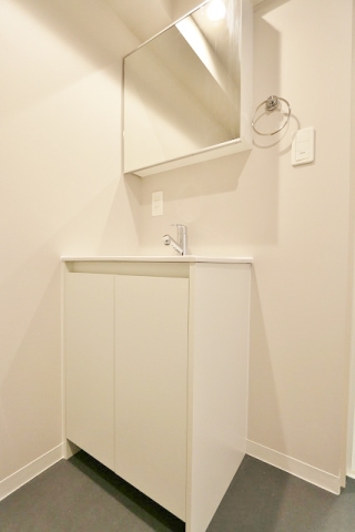 お出かけ前の身支度はこちらで