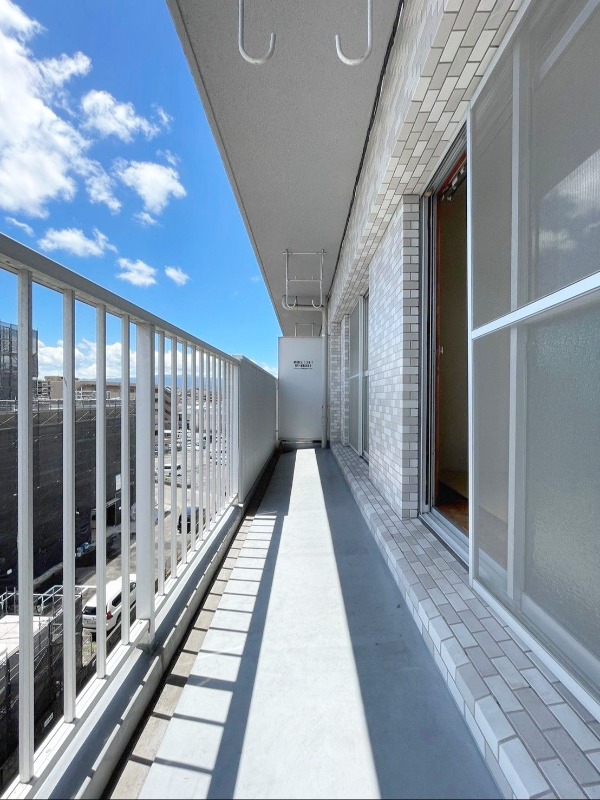 天気のいい日はこちらで洗濯物を干せます