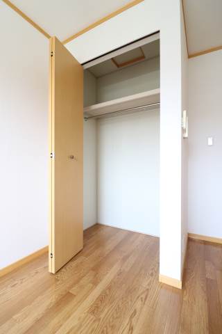 収納も大きめです。