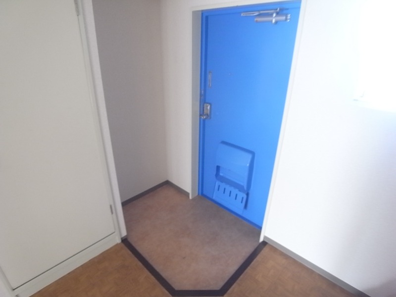 玄関はこんな感じです