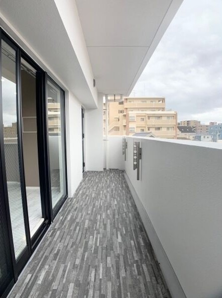 広々としたバルコニーです