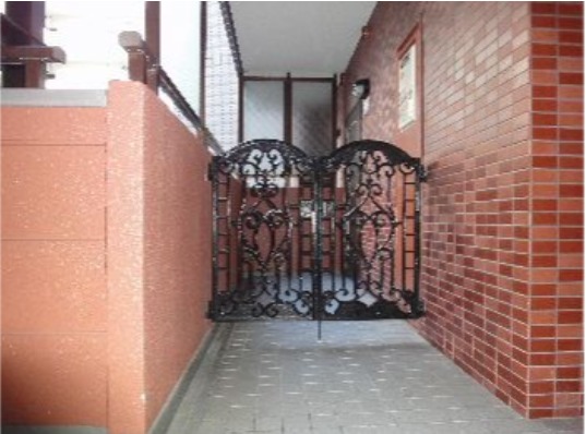 おしゃれなエントランス