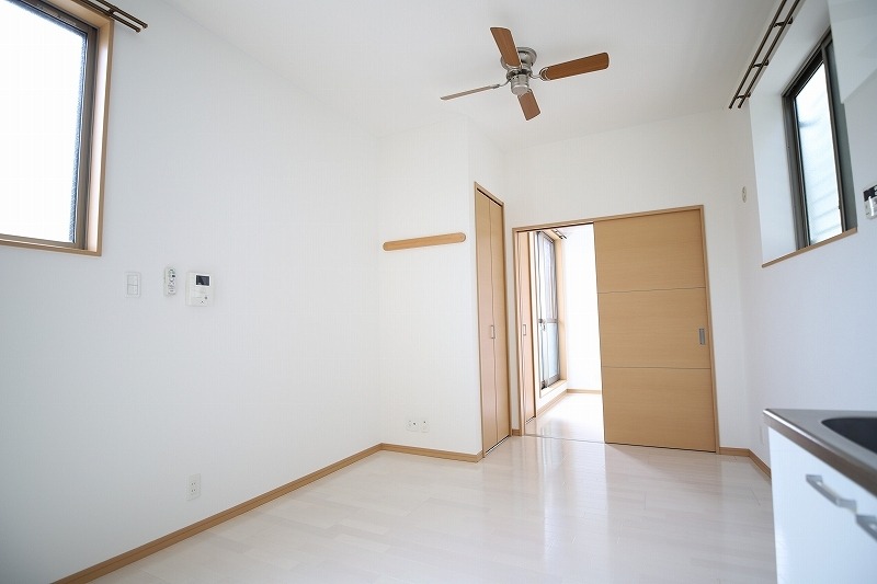 広々洋室でゆっくりお過ごしください