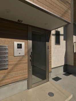 安心のオートロックです