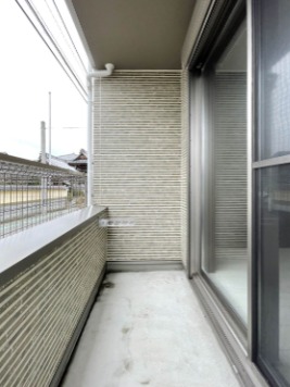 天気のいい日はこちらで洗濯物を干せます