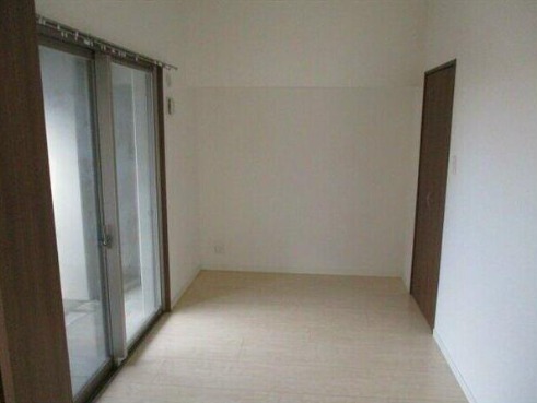 フローリングで綺麗なお部屋です。。