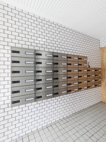 集合ポスト完備。