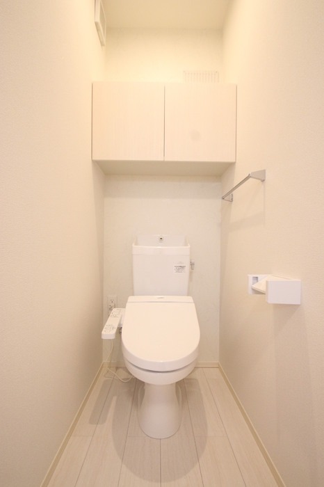 清潔感のあるトイレですね。