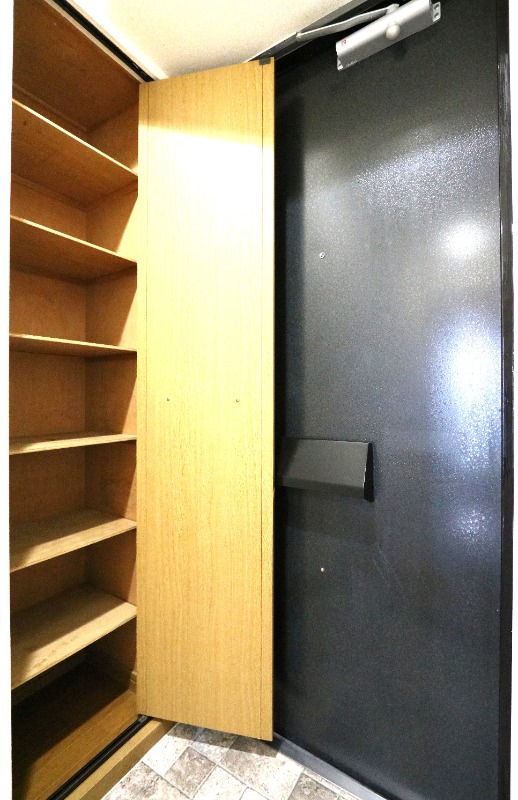 高さのあるシューズボックス