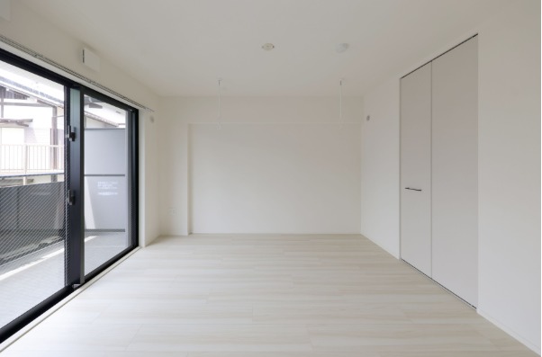 こちらは寝室にいかがでしょうか