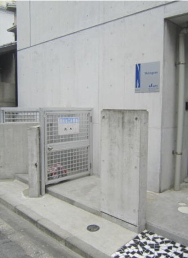 共用のゴミ置き場があります