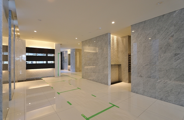 高級感あるエントランスです