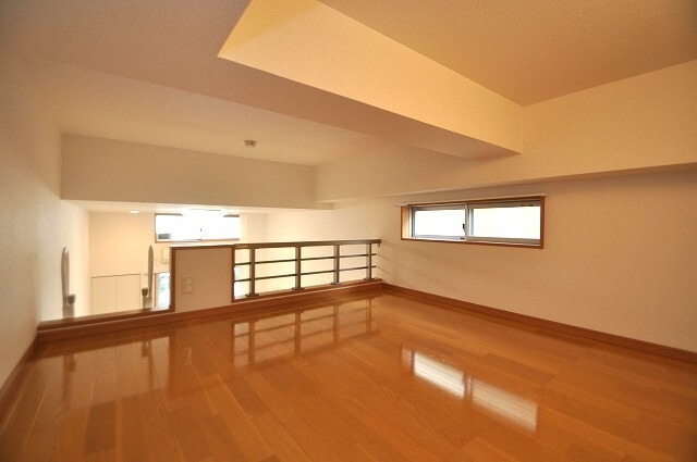 寝室にも使えるロフトです